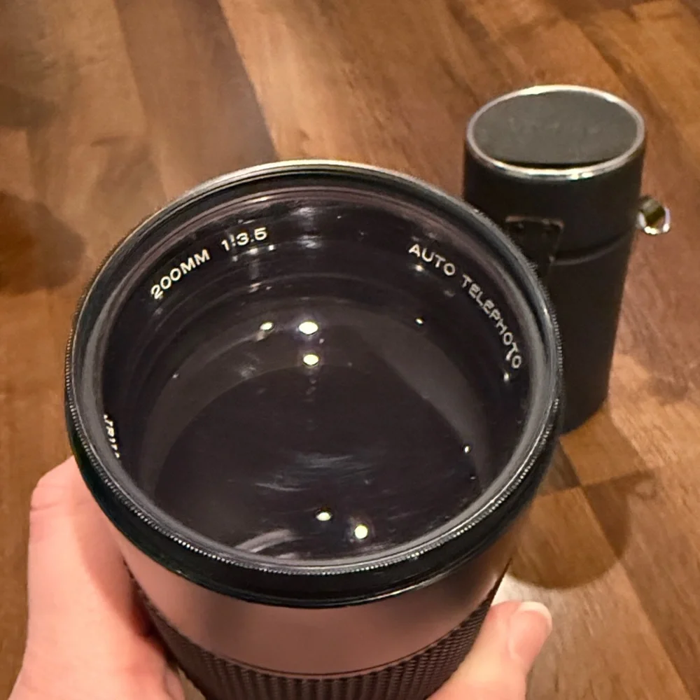 Vivitar Auto Telephoto 200 MM 1:3.5 Camera Lens with Case and Kenko Skylight